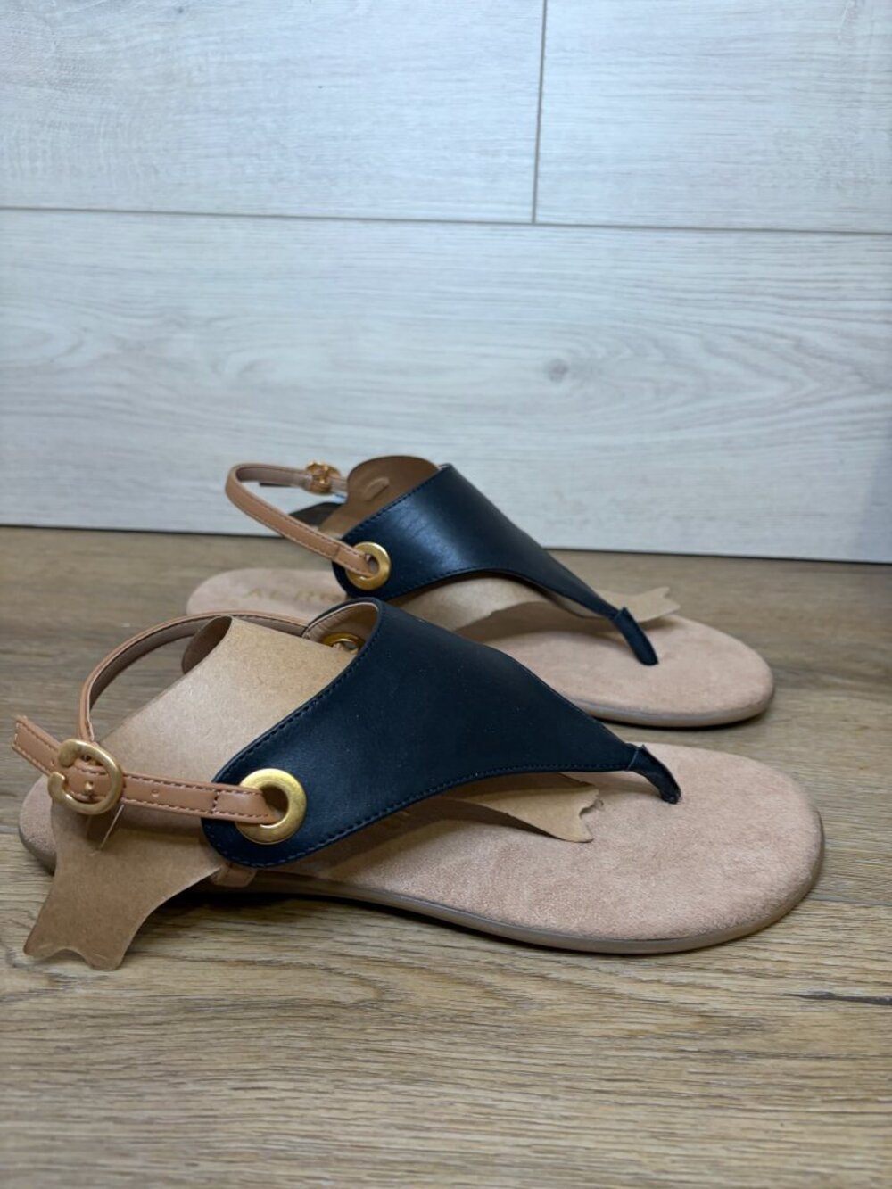 AEROSOLES Conclusion Slingback Thong Sandals Size 9.5M